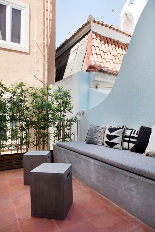 Renovated Charming Apartment With Terrace In Lapa Лиссабон Экстерьер фото